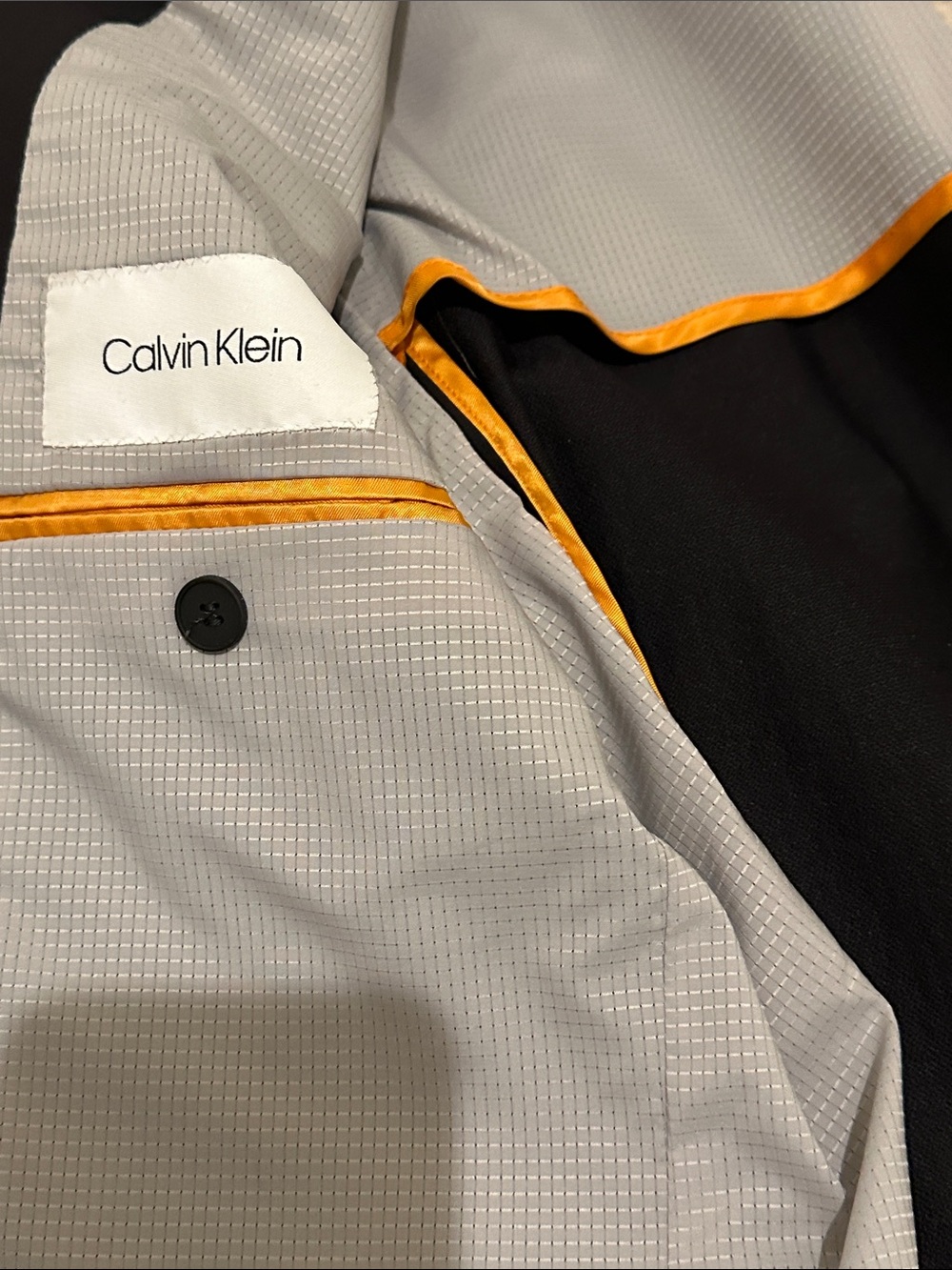 Calvin Klein Men's Black Two-Button Suit Jacket & Trousers - Picture 6 of 12